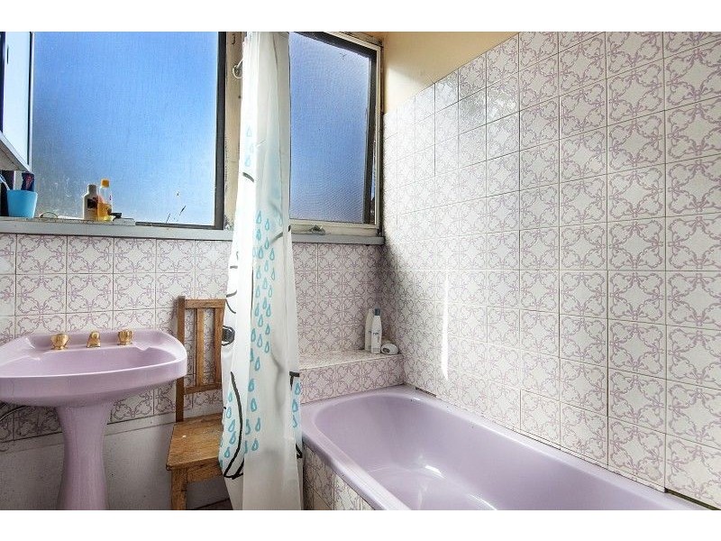 25 Chatfield Avenue, Rosebud West VIC 3940