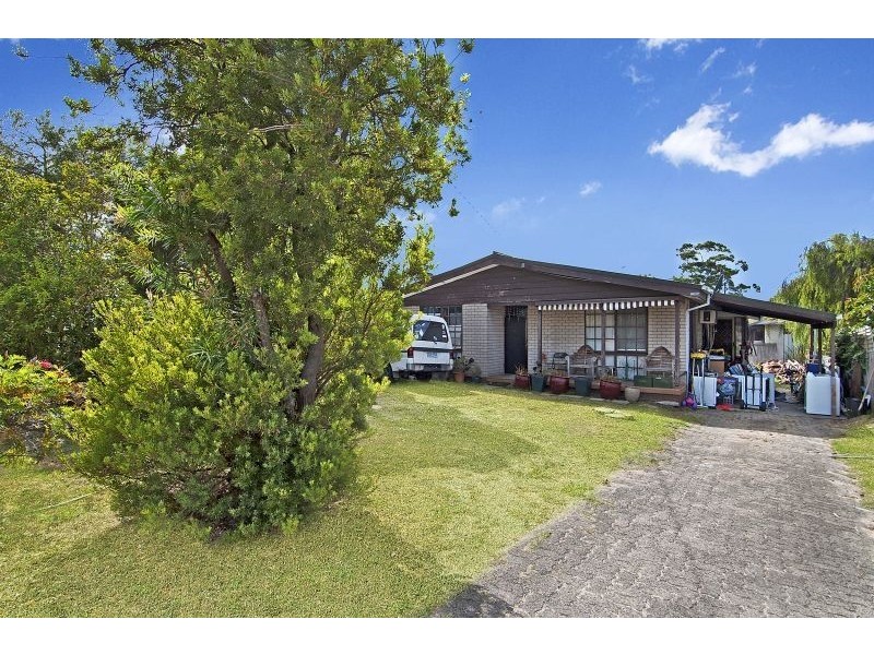 25 Chatfield Avenue, Rosebud West VIC 3940