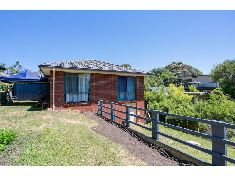 16 Tuerong Street, Rye VIC 3941