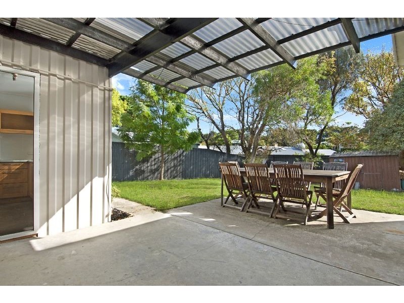 4 Kooringal Road, Blairgowrie VIC 3942