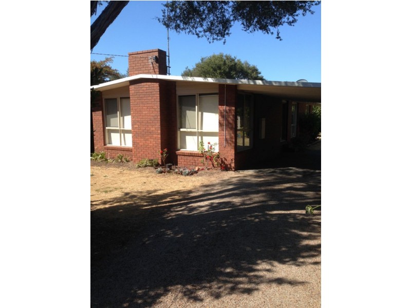 5 Winifred Grove, Blairgowrie VIC 3942