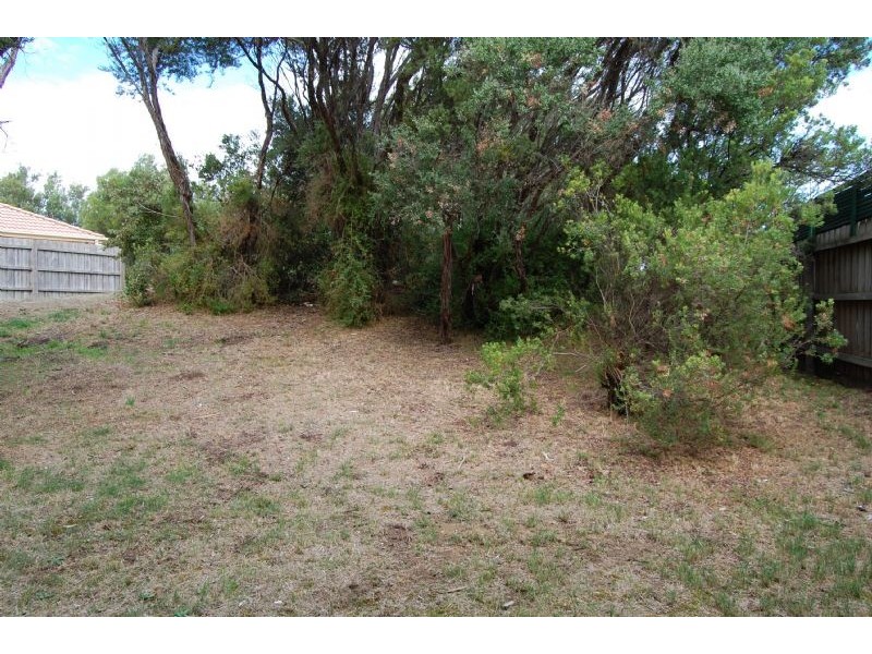 18 Bienias Crescent, Tootgarook VIC 3941