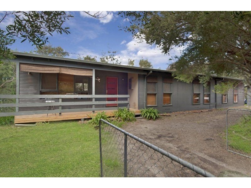 27 Sinclair Street, Blairgowrie VIC 3942