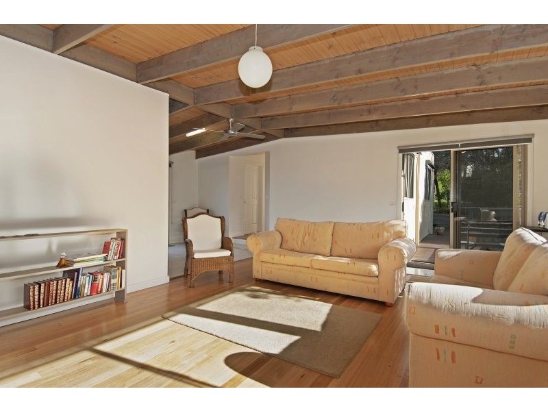 3 Phyllis Parade, Rye VIC 3941