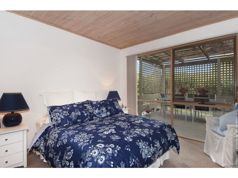 17 Thomson Terrace, Rye VIC 3941