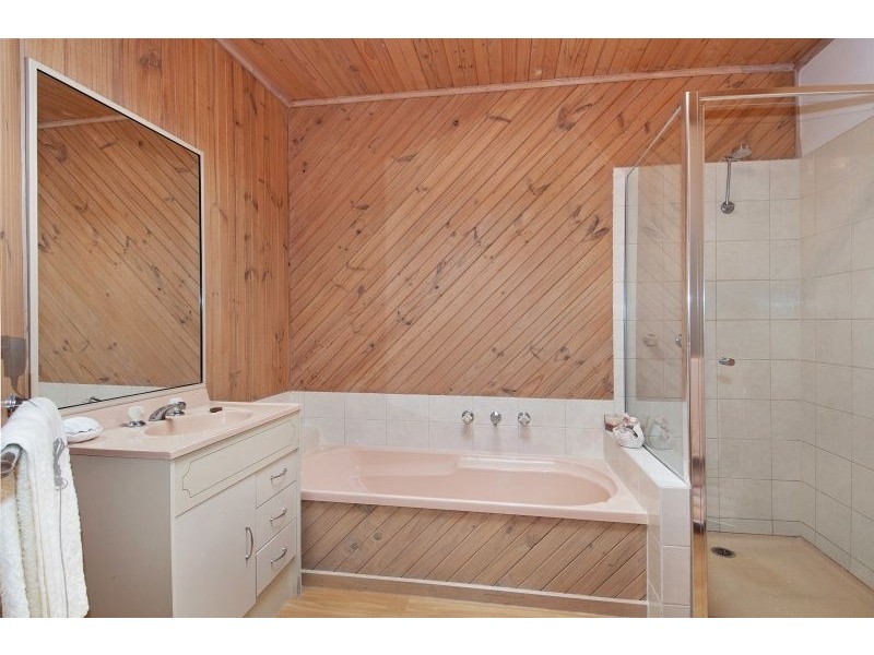 17 Thomson Terrace, Rye VIC 3941