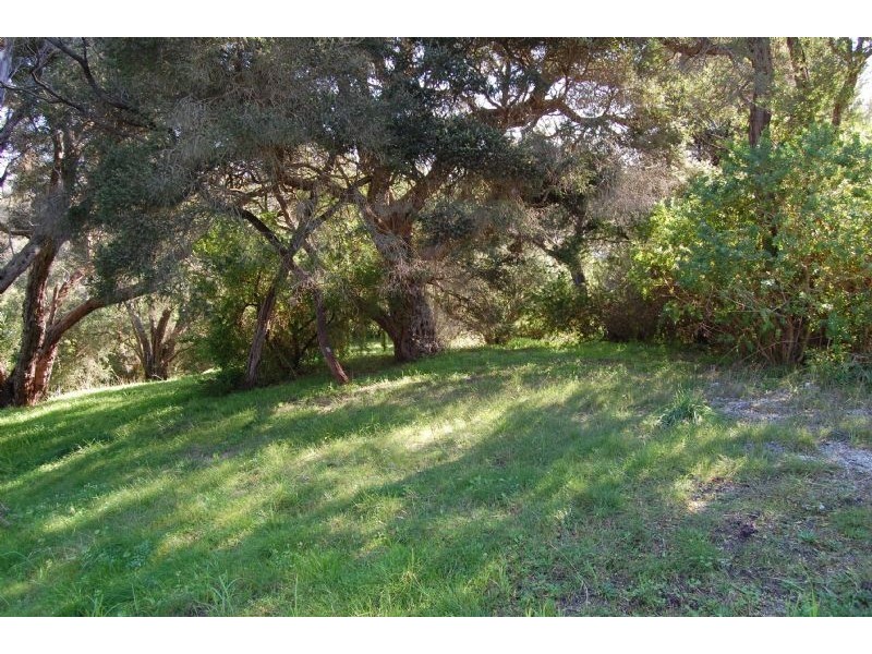 8 Roberts Street, Rye VIC 3941