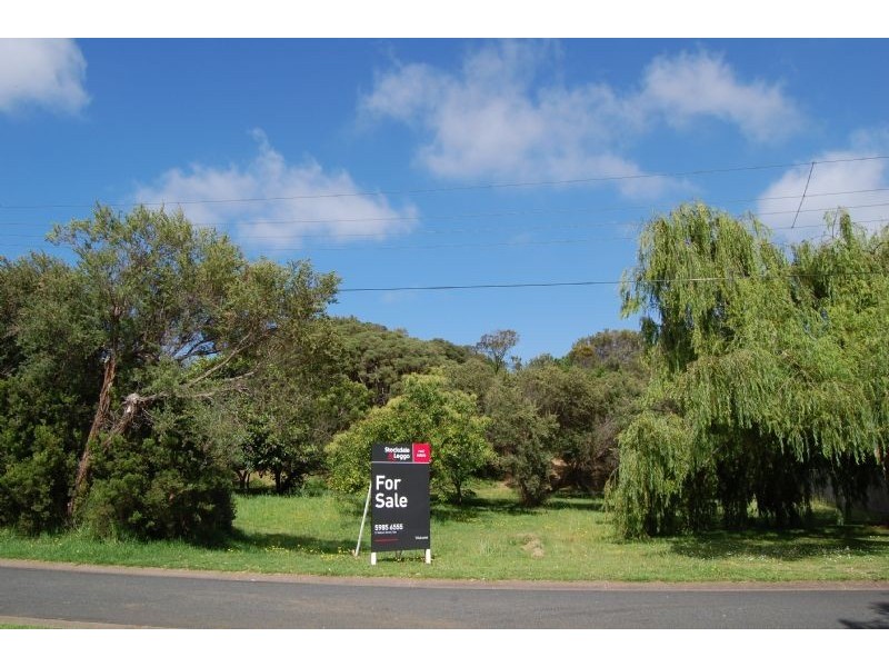 8 Monica Street, Tootgarook VIC 3941