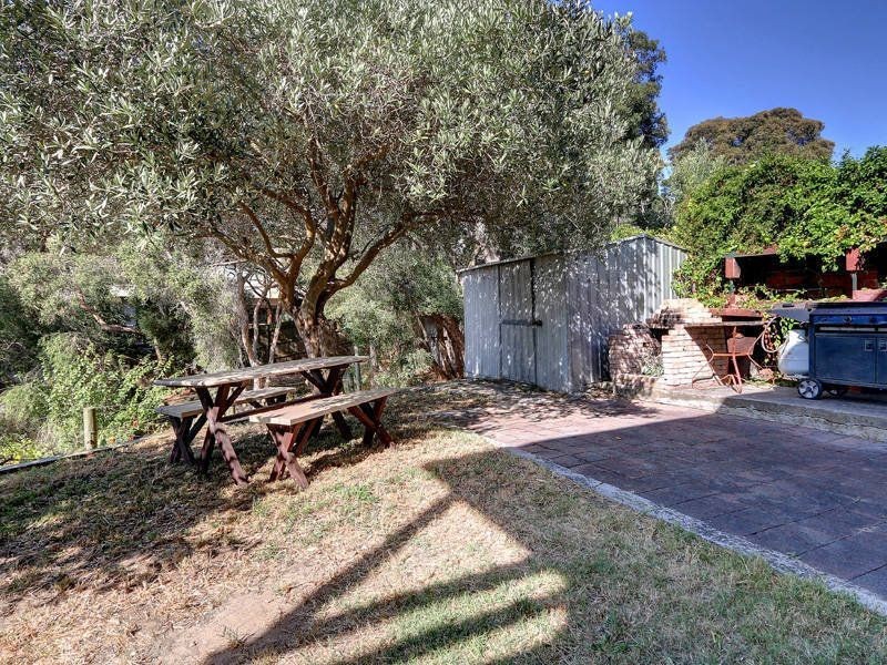 23 Roslyn Avenue, Rye VIC 3941