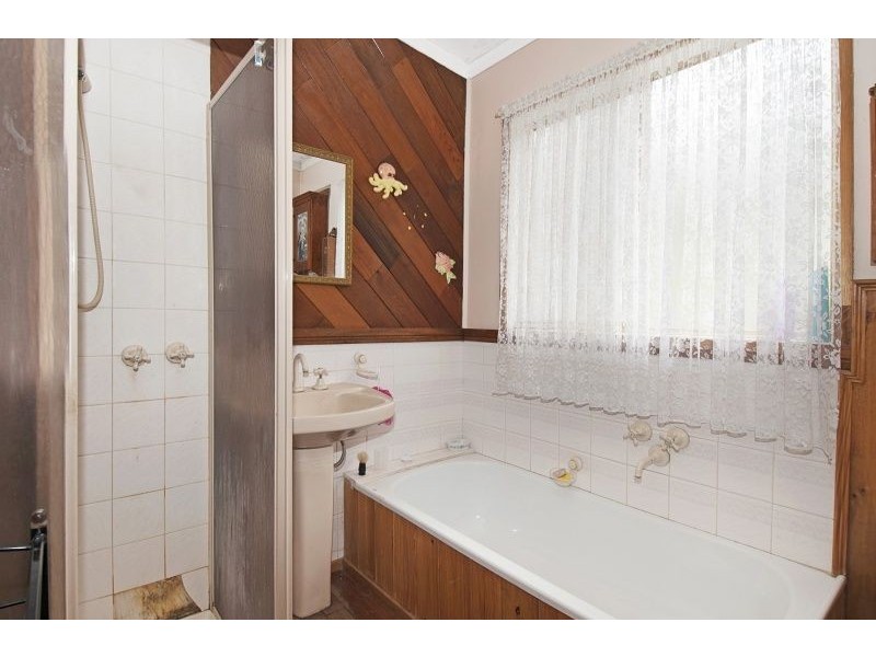 40 Avalon Drive, Rosebud VIC 3939