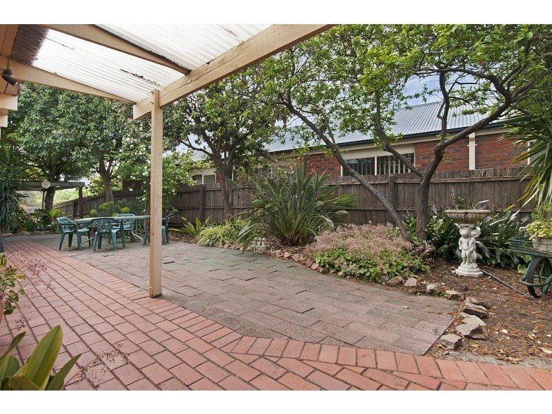 8 Athol Court, Rye VIC 3941