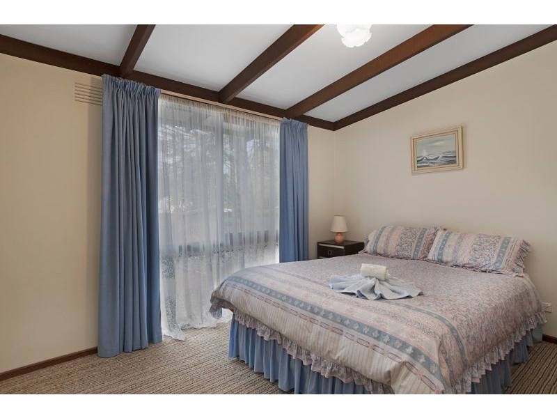 16 Angela Court, Rye VIC 3941