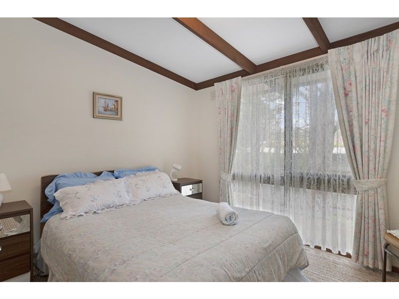 16 Angela Court, Rye VIC 3941