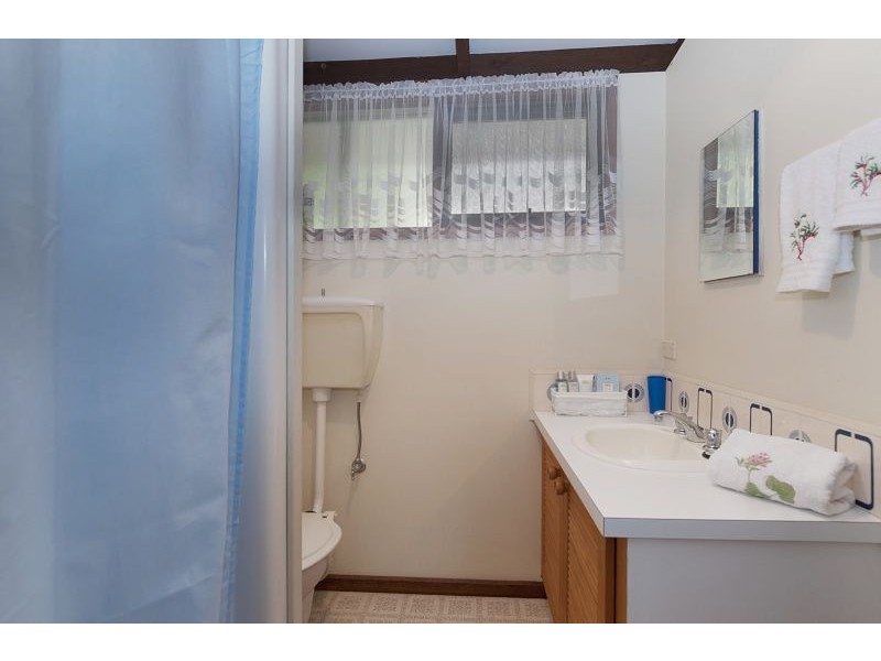 16 Angela Court, Rye VIC 3941