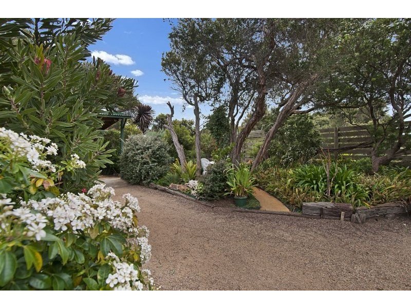 303 Sandy Road, St Andrews Beach VIC 3941