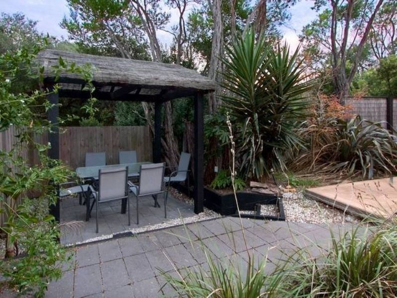 16 Bienias Crescent, Tootgarook VIC 3941