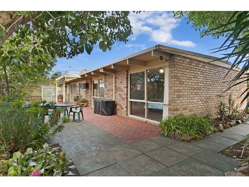 8 Athol Court, Rye VIC 3941