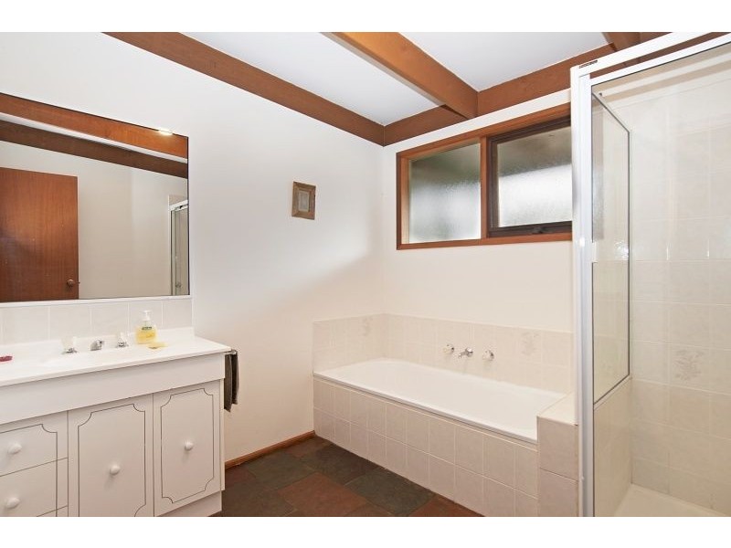 303 Sandy Road, St Andrews Beach VIC 3941