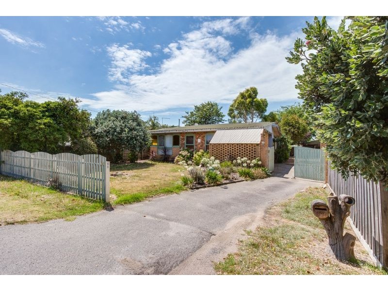 22-24 Alma Street, Tootgarook VIC 3941