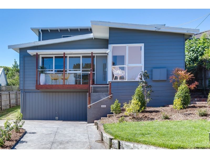 6 Sinclair Avenue, Rye VIC 3941