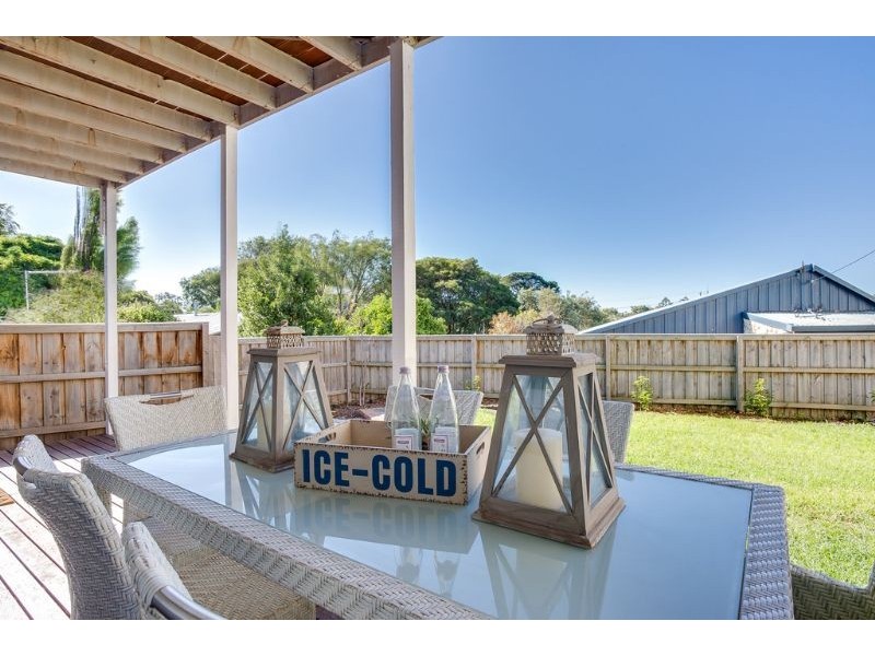 6 Sinclair Avenue, Rye VIC 3941