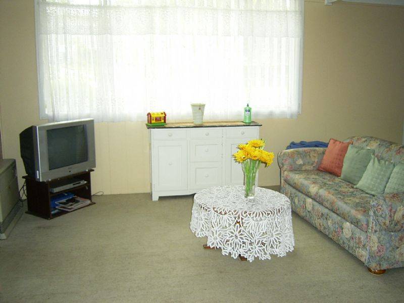 35 Chatfield Avenue, Rosebud West VIC 3940