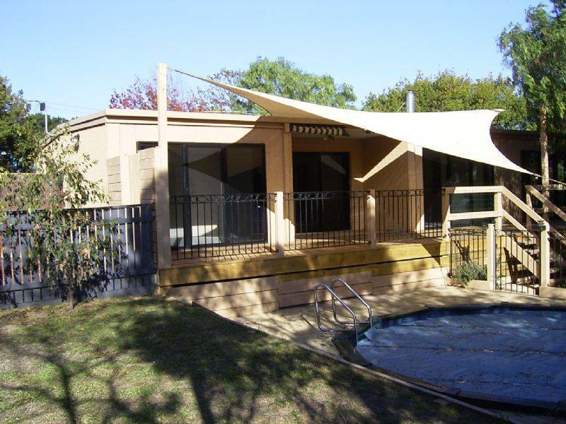 3 Cain Street, Rosebud West VIC 3940