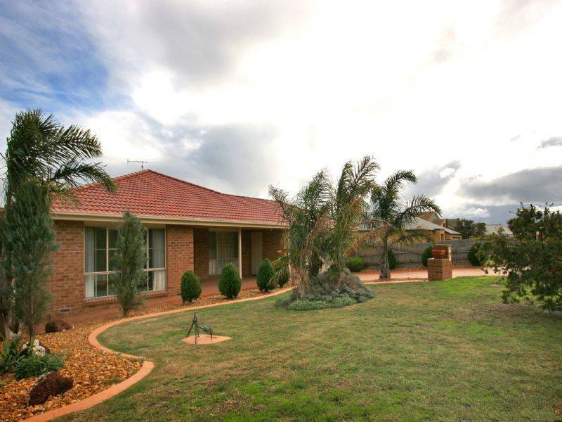 10 Seaview Close, Rosebud VIC 3939