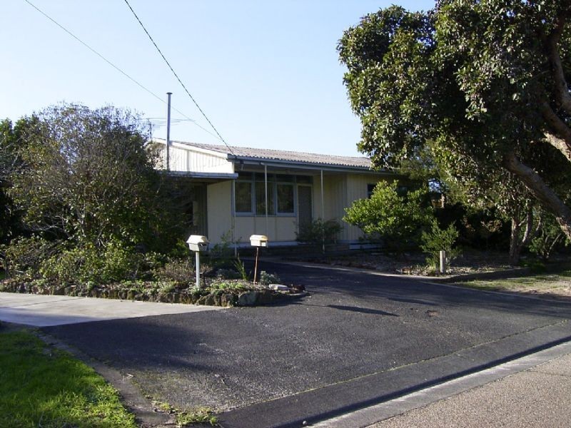 22 Hakea Avenue, Rosebud West VIC 3940