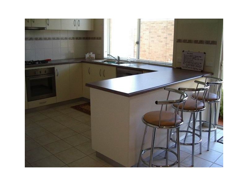 8 ADAMS AVENUE, Rosebud VIC 3939