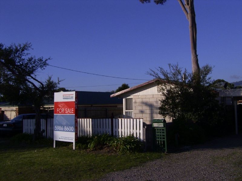 135 Eighth Avenue, Rosebud VIC 3939