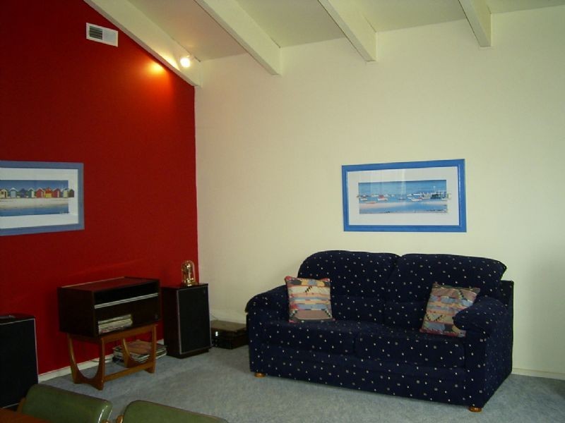 102 Second Avenue, Rosebud VIC 3939