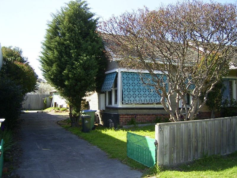 5 Fourth Avenue, Rosebud VIC 3939