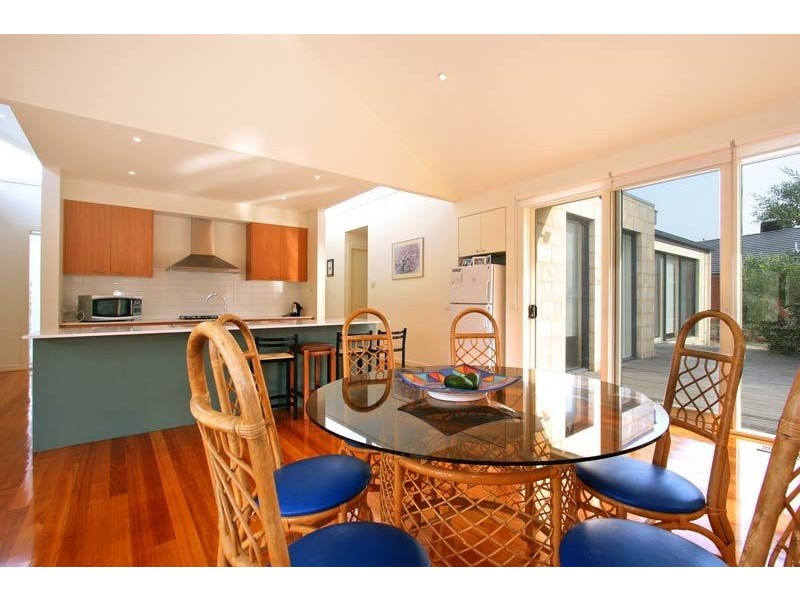 2 Manna Gum Ct, Rosebud VIC 3939