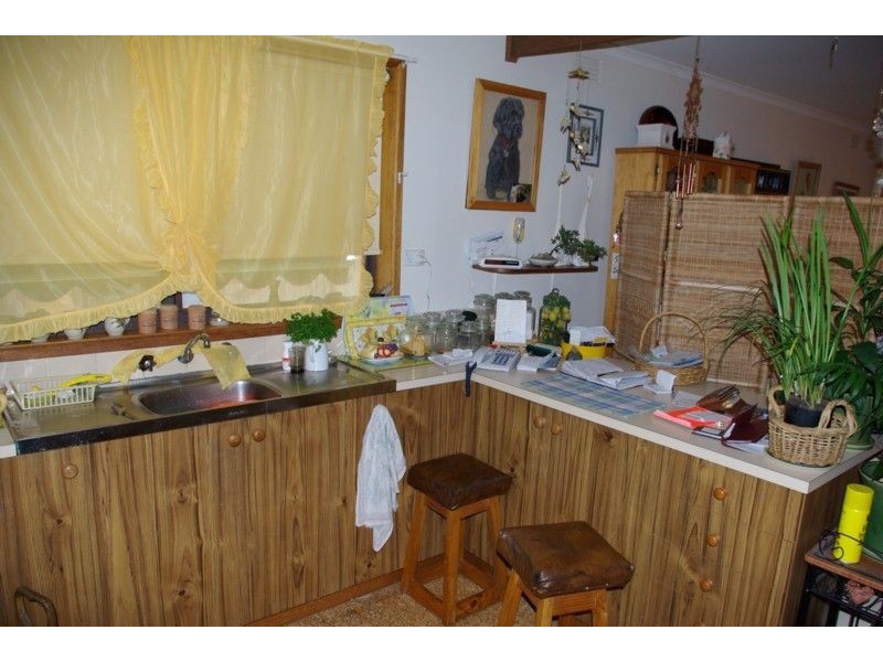 176 Eighth Avenue, Rosebud VIC 3939