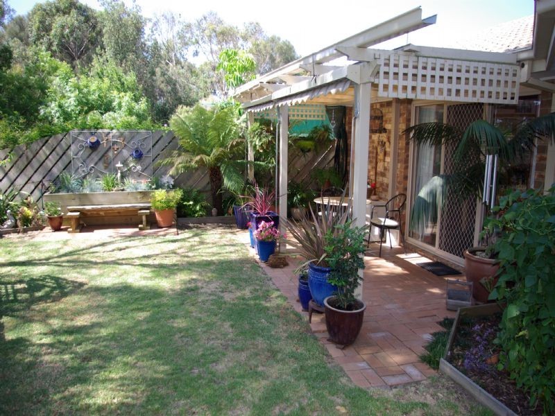 2/21A Howqua Drive, Rosebud West VIC 3940