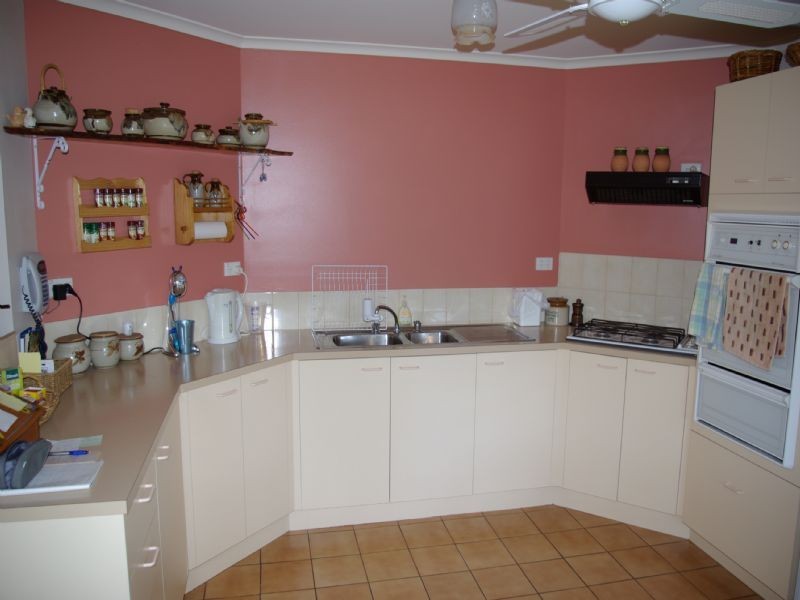 2/21A Howqua Drive, Rosebud West VIC 3940