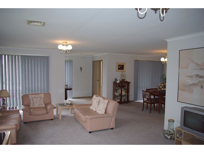 16 Comet Court, Rosebud VIC 3939