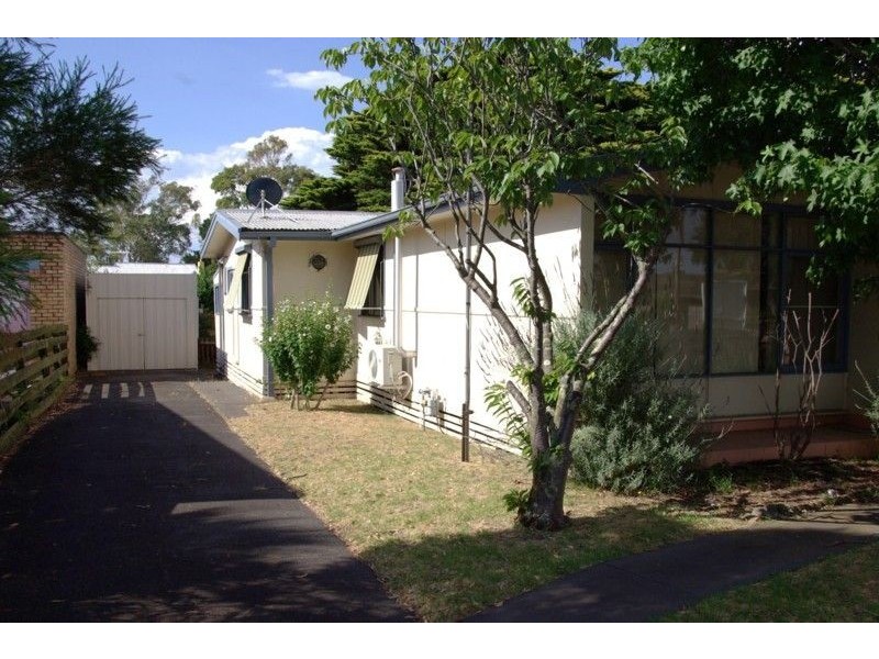 10 Dalgleish  Avenue, Rosebud West VIC 3940