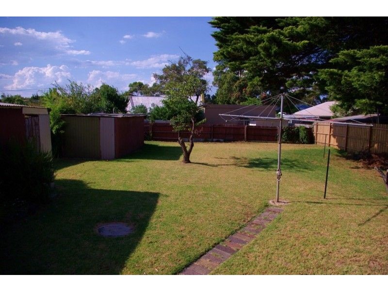 10 Dalgleish  Avenue, Rosebud West VIC 3940