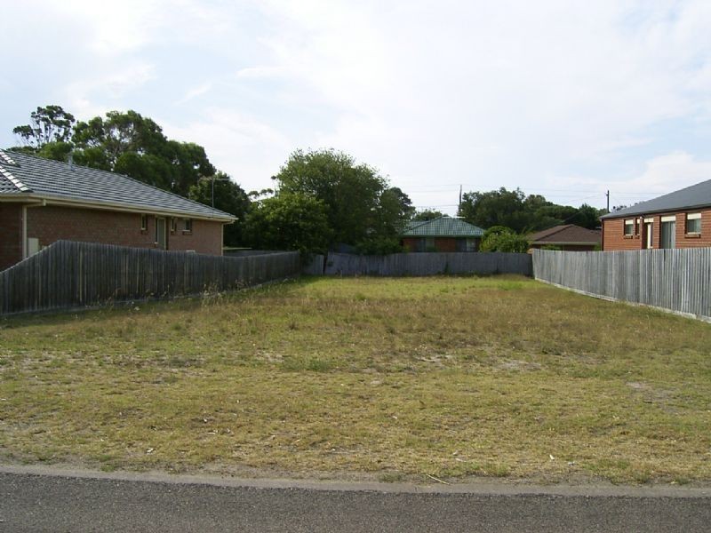 10 Kingfisher Avenue, Rosebud West VIC 3940