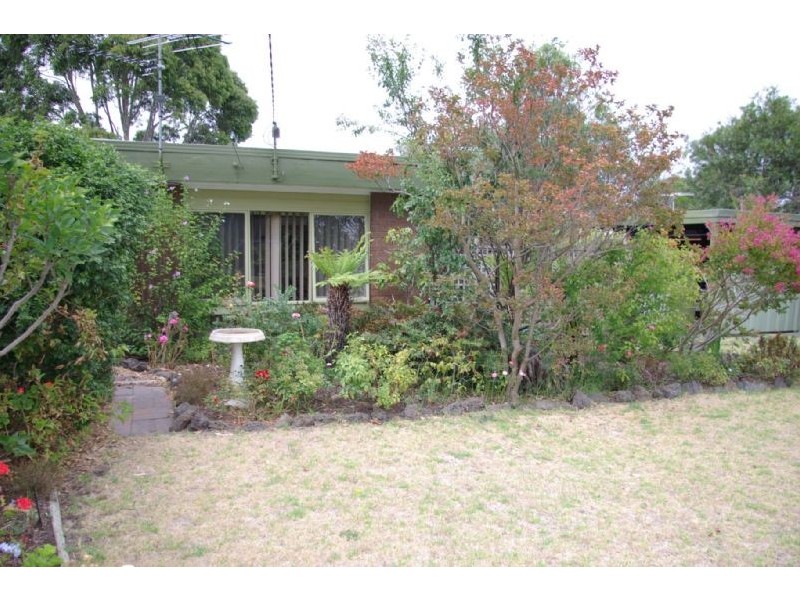 55 Mawarra Avenue, Rosebud West VIC 3940