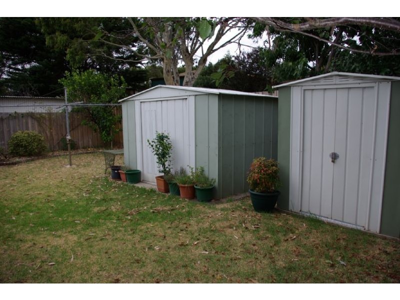 55 Mawarra Avenue, Rosebud West VIC 3940