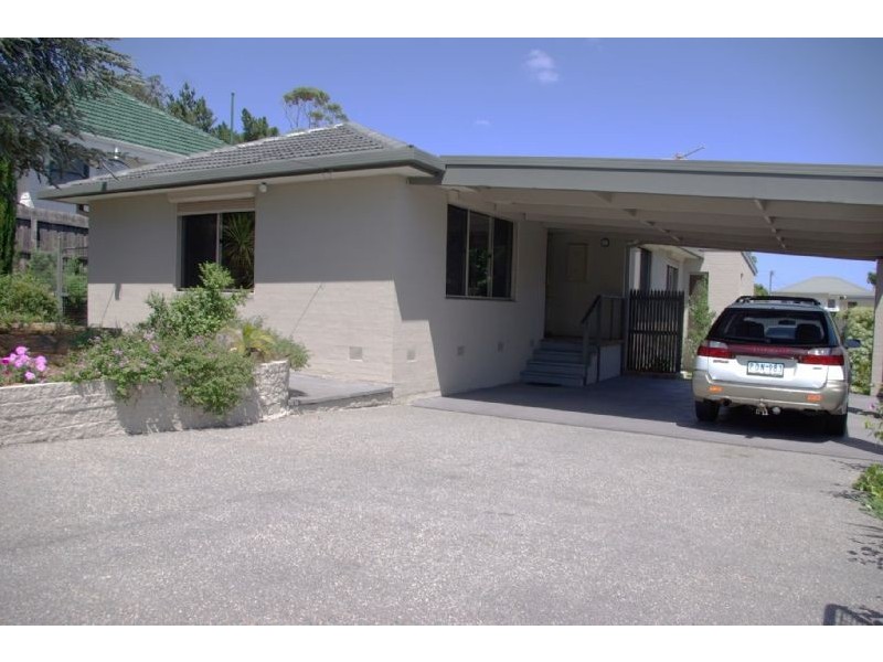 20 First Avenue, Rosebud VIC 3939