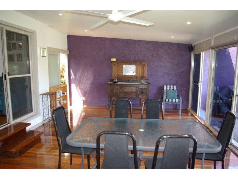 20 First Avenue, Rosebud VIC 3939