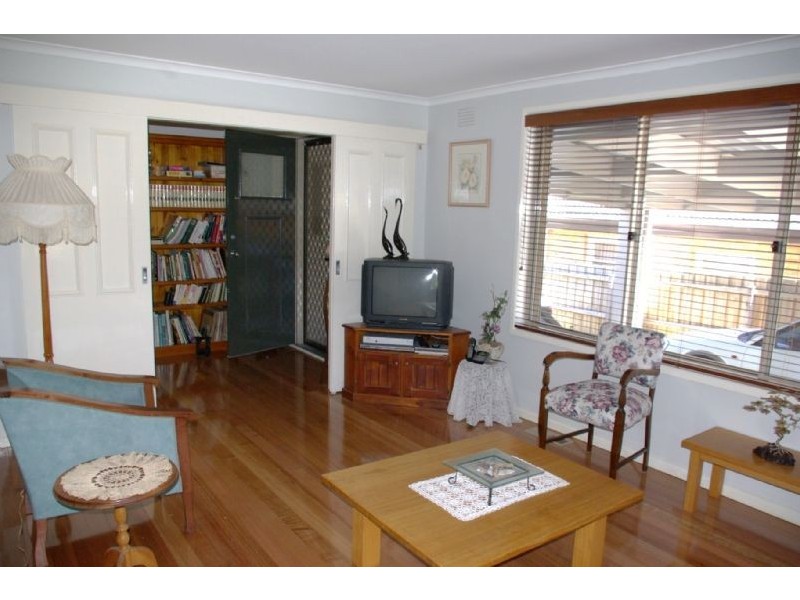 20 First Avenue, Rosebud VIC 3939