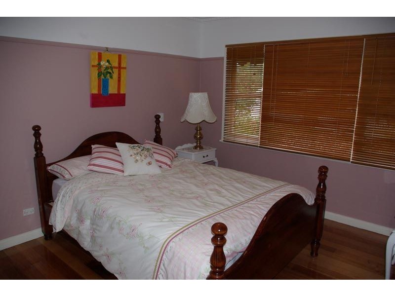 77 Sixth Avenue, Rosebud VIC 3939