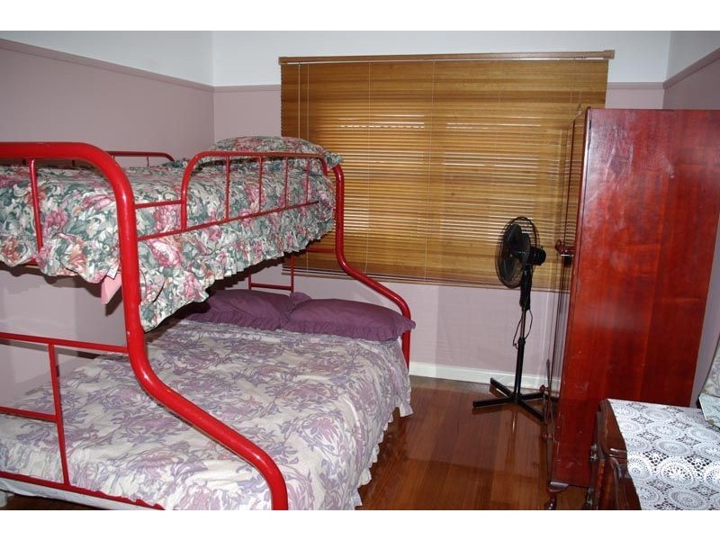 77 Sixth Avenue, Rosebud VIC 3939