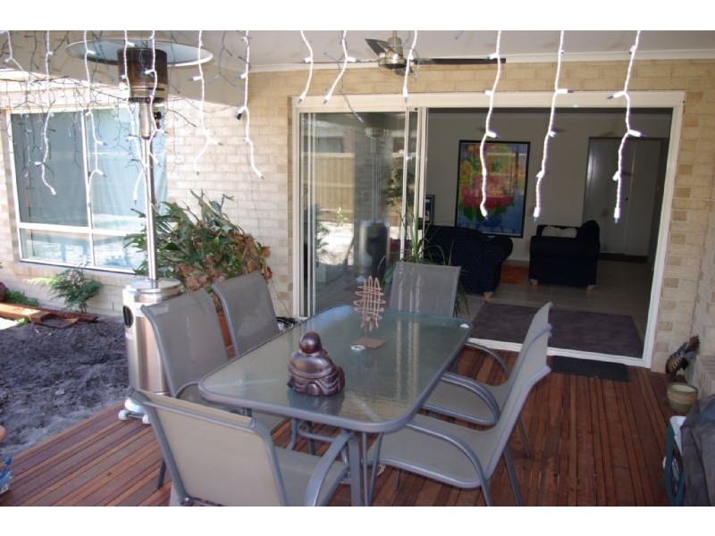 16 Parkedge Circuit, Rosebud VIC 3939