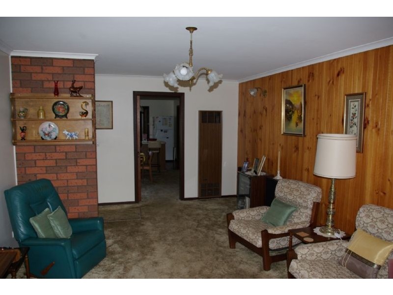 60 Whitehead Grove, Rosebud West VIC 3940